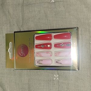 Fashion Press on Nails